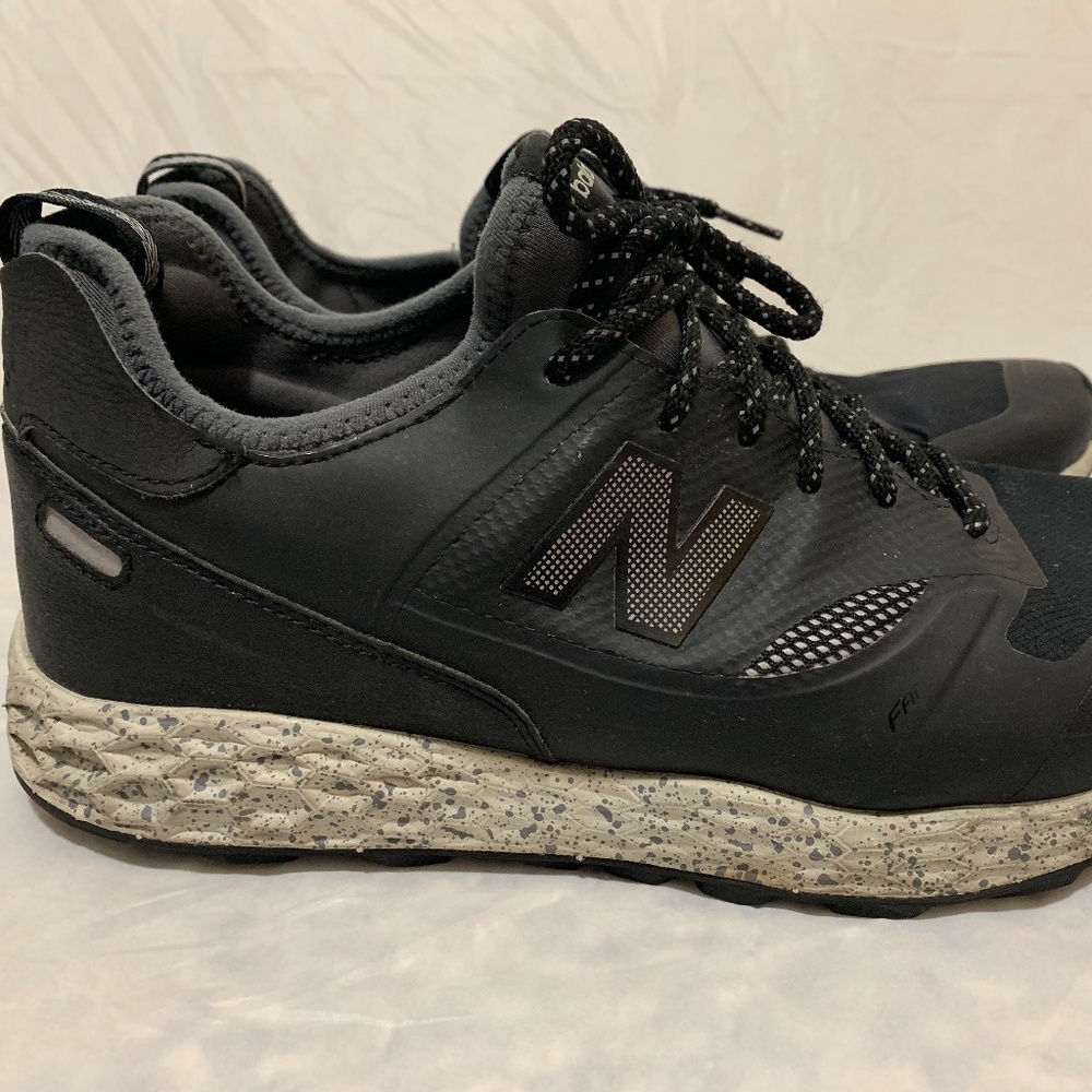 New Balance Trailbuster Mens Sneakers Black 9.5